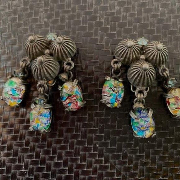 SALE! Dazzling Glass and Silver Earrings - Picture 3 of 6